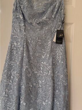 Adrianna Papell Pale Silver Lace Sequin Gown